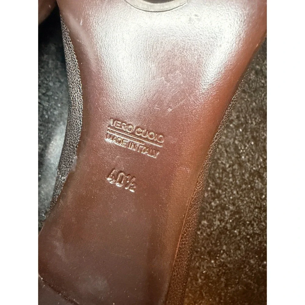 AGL Italy Leather Pumps‎ 40.5 Brown Cap Toe Buckle